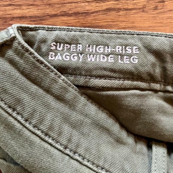 AE Dreamy Drape Stretch Super Hi-Waist/Wide Leg Pants - Picture 4 of 5